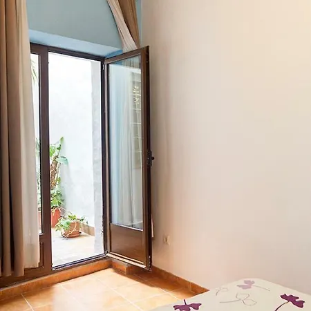 Casa De Pueblo En Centro Historico De *